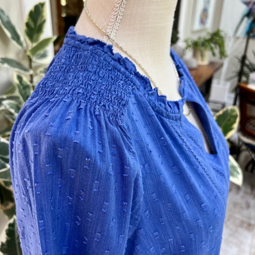 PRICE IS FIRM!  Beautiful Talbots Blue V-Neck Top/Blouse - Picture 6 of 11